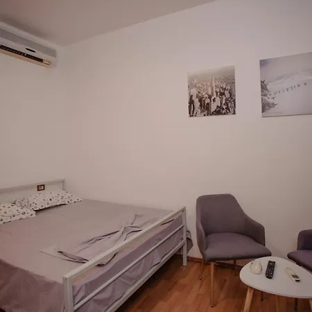Auberge de jeunesse Shkodra Lake Široka