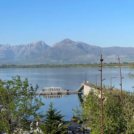 Shkodra Hotel Široka