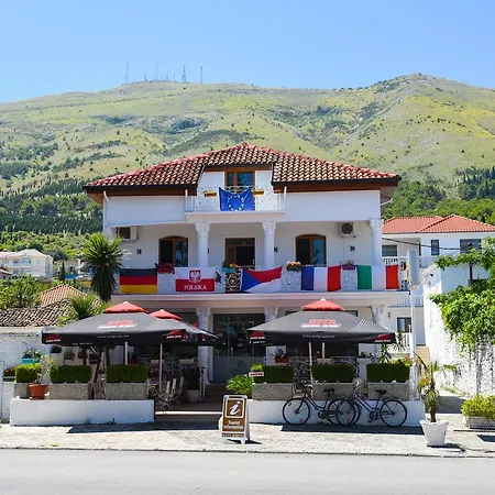 Auberge de jeunesse Shkodra Lake *